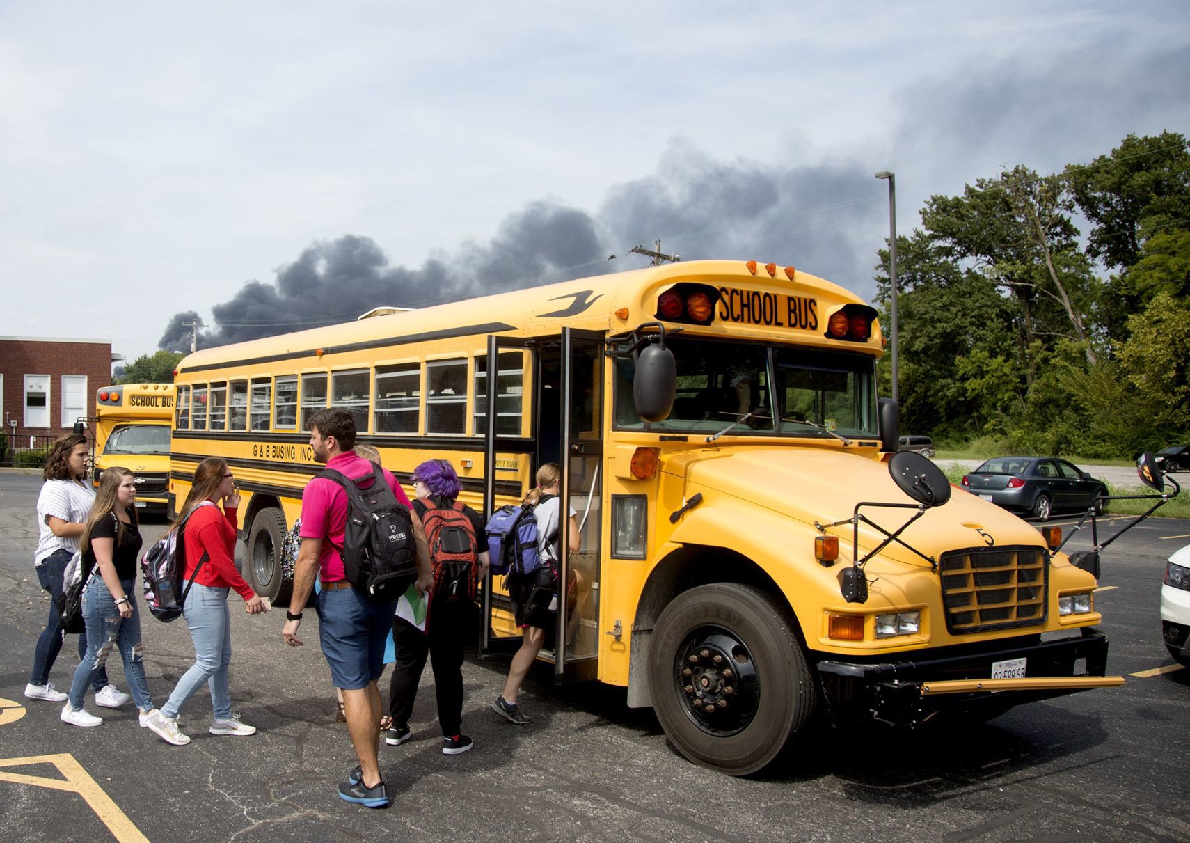 Train derailment sparks fire, evacuations in Dupo